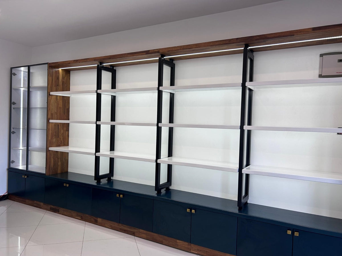 Re'ut & Co Cosmetic Retail Shop